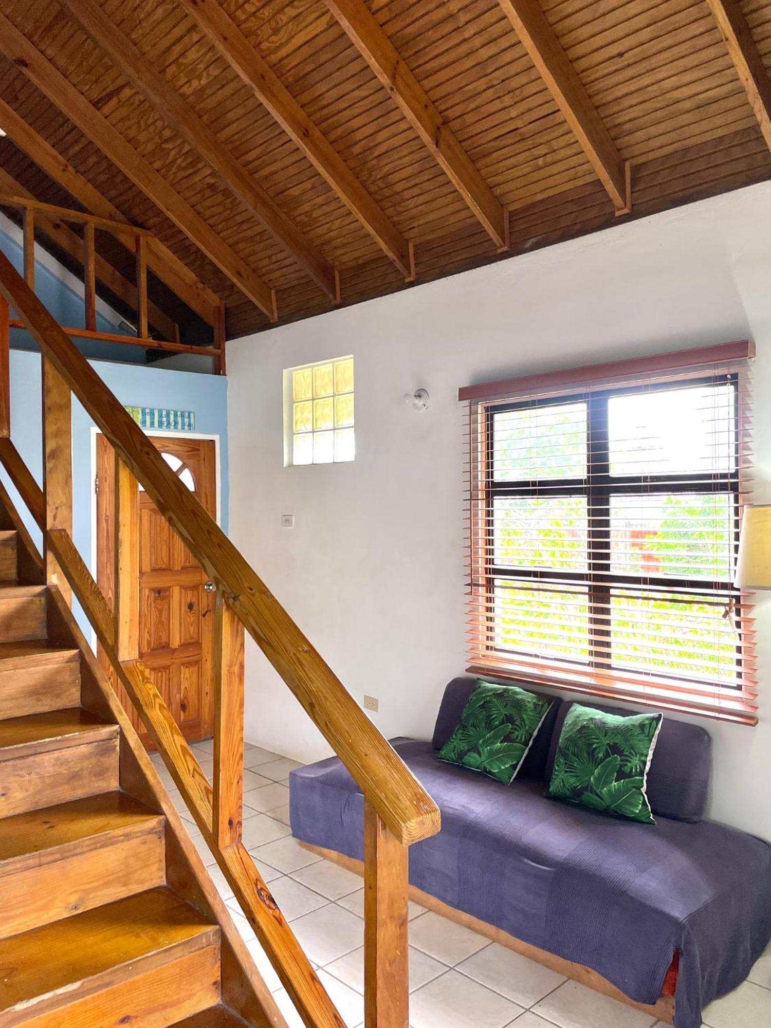 Bananaquit Tobago -Stay Near The Beach Crown Point Exterior photo