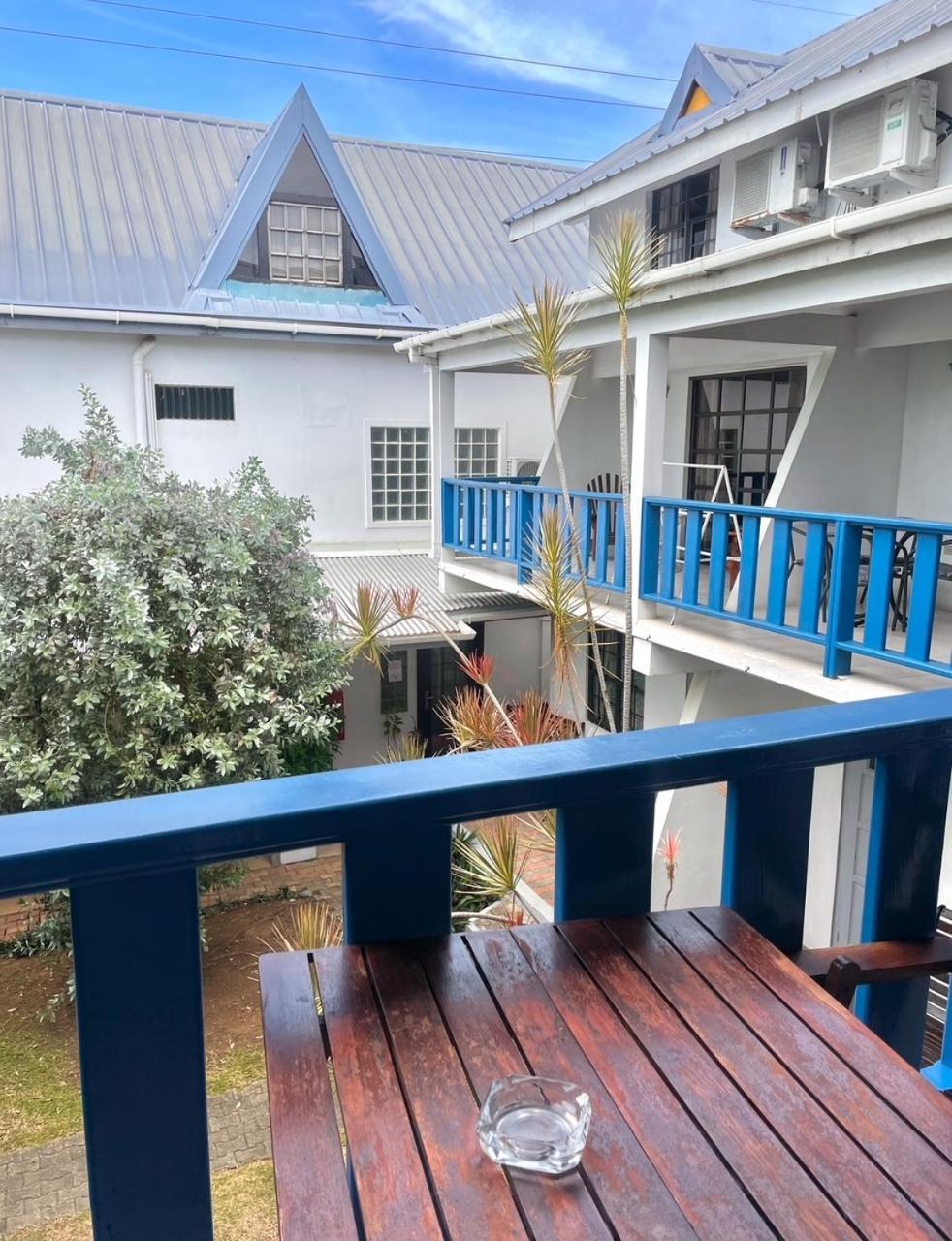 Bananaquit Tobago -Stay Near The Beach Crown Point Exterior photo