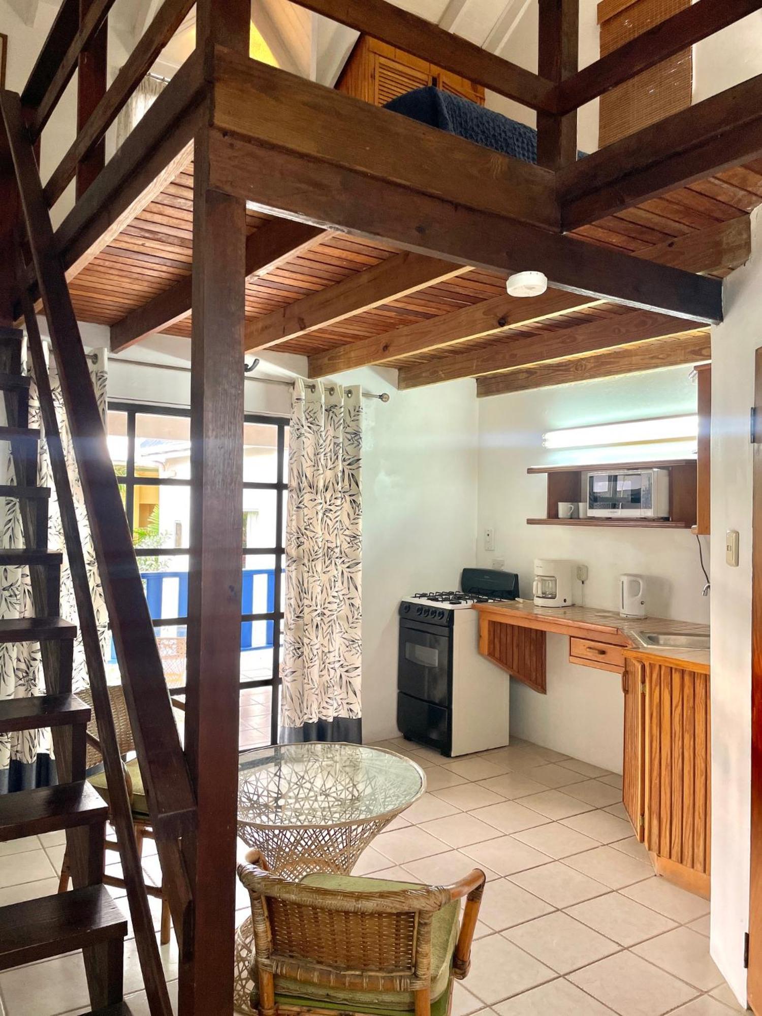 Bananaquit Tobago -Stay Near The Beach Crown Point Exterior photo