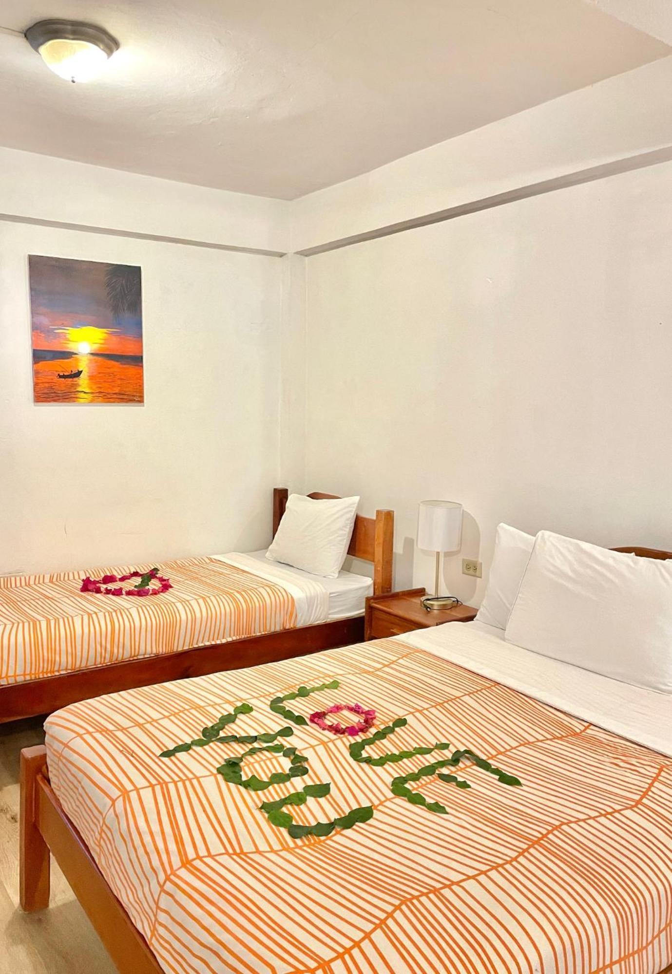 Bananaquit Tobago -Stay Near The Beach Crown Point Exterior photo